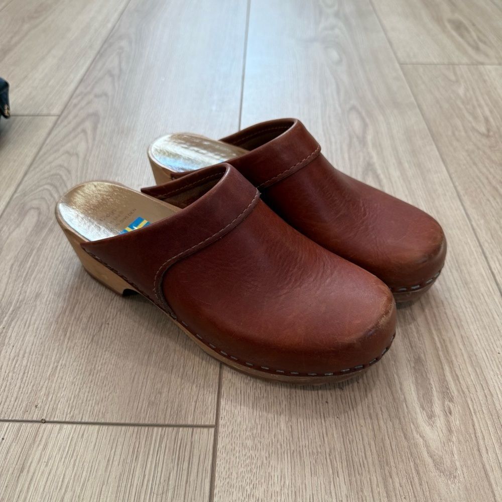 Brown Leather Clogs - Picture 2 of 8
